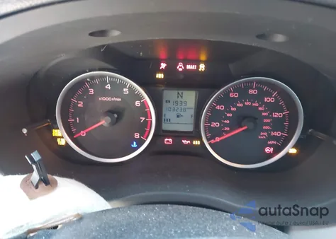 2014 Subaru Forester 2.5I Premium z USA, uszkodzony, nr VIN JF2SJAECXEH402679